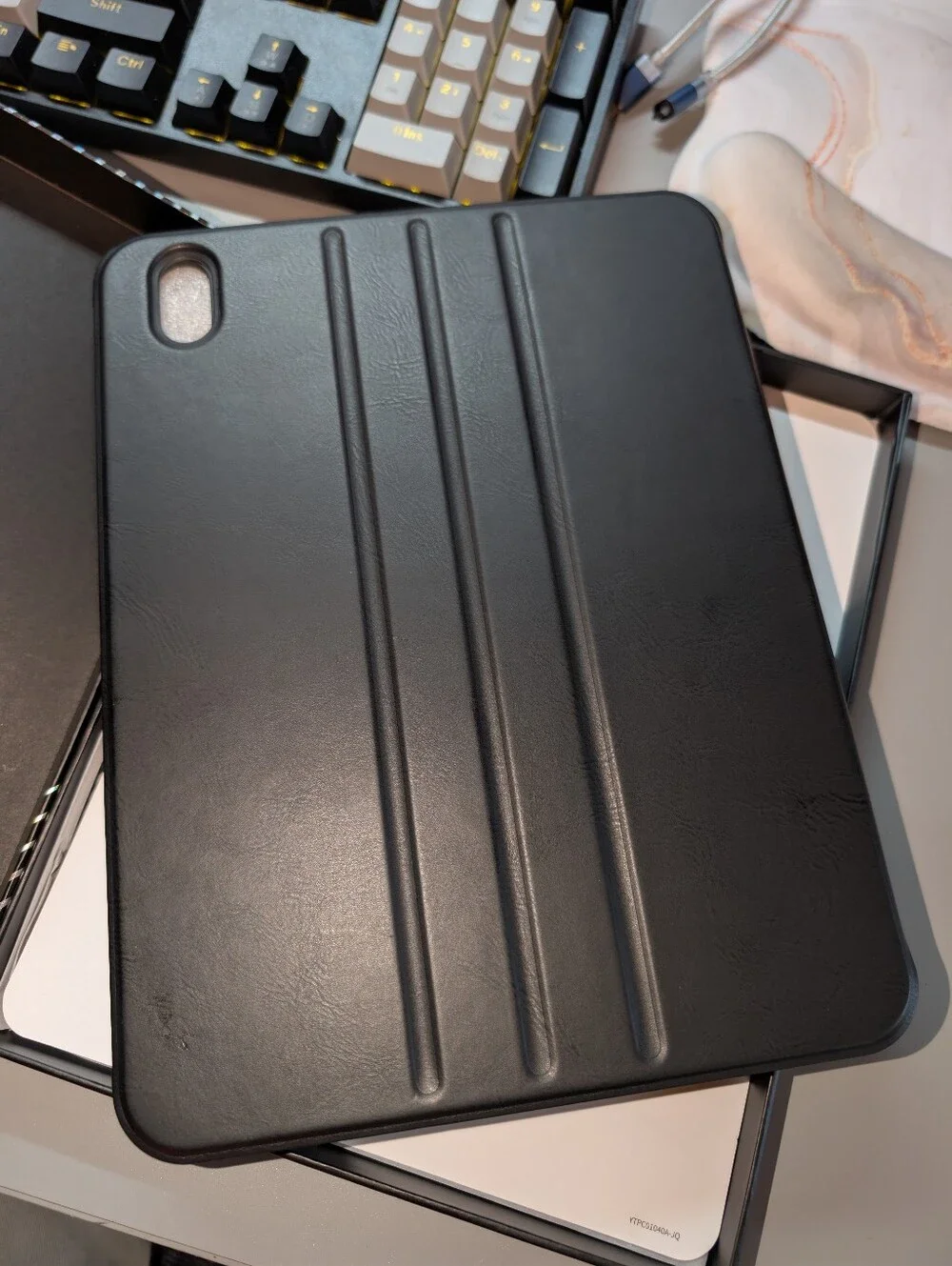 1-iPad 2022 Case in Black